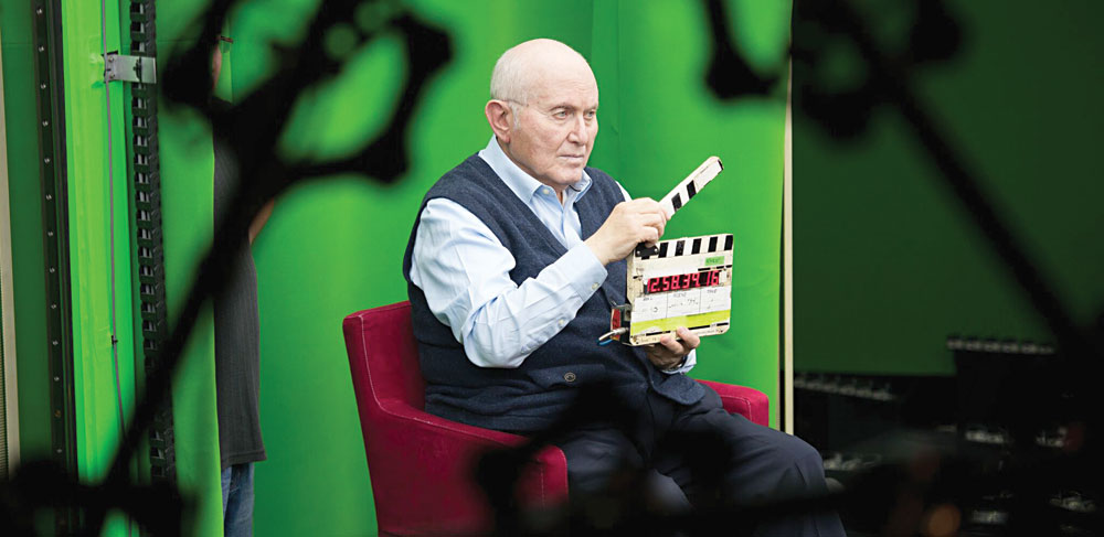 Survivor Pinchas Gutter answers questions during filming of USC Shoah Foundation’s “New Dimensions in Testimony” project. Photo courtesy of USC Shoah Foundation