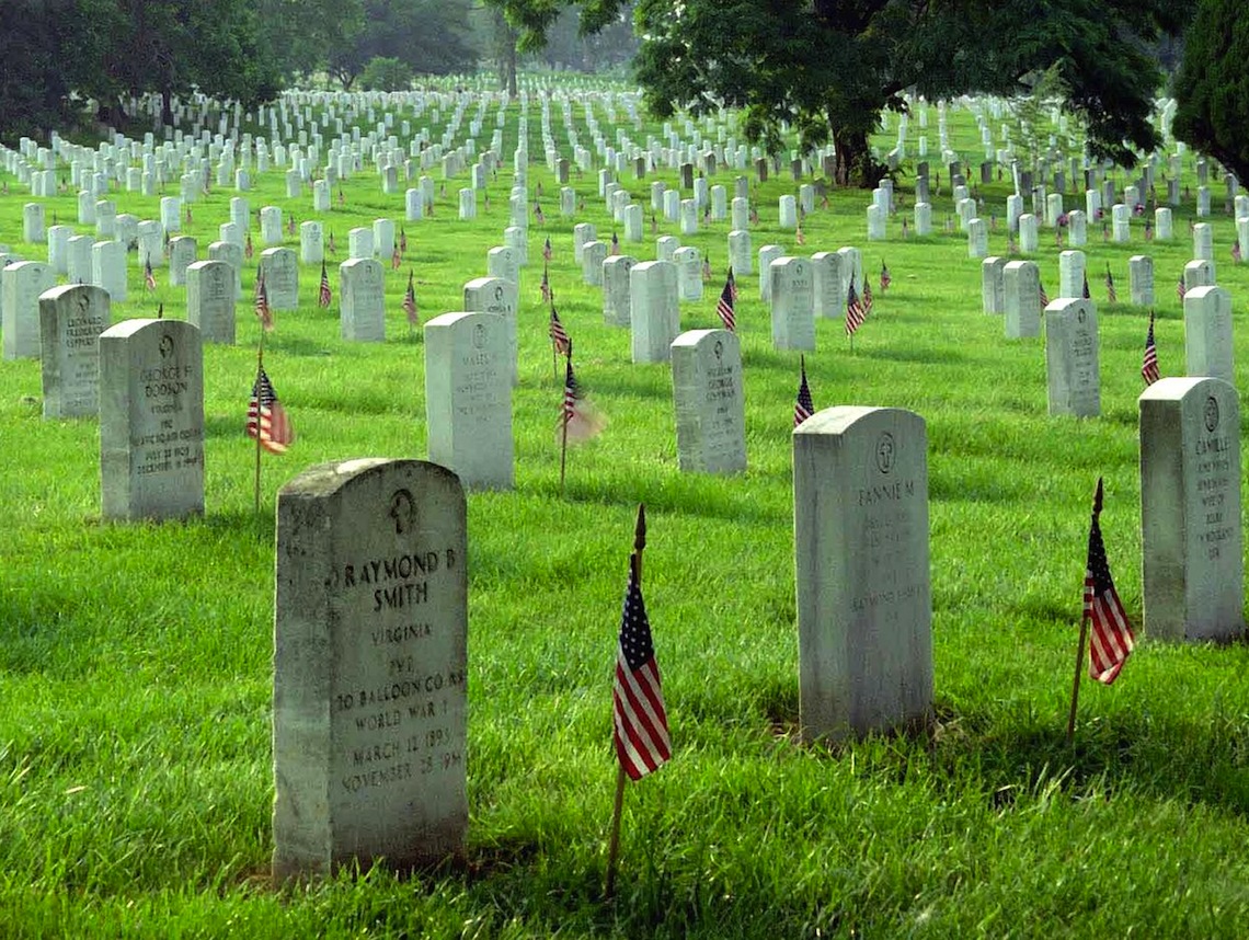 patriotism flag graves