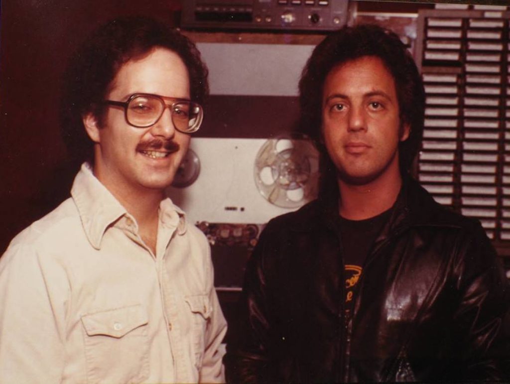 I applaud Billy Joel for wearing the yellow Star of David