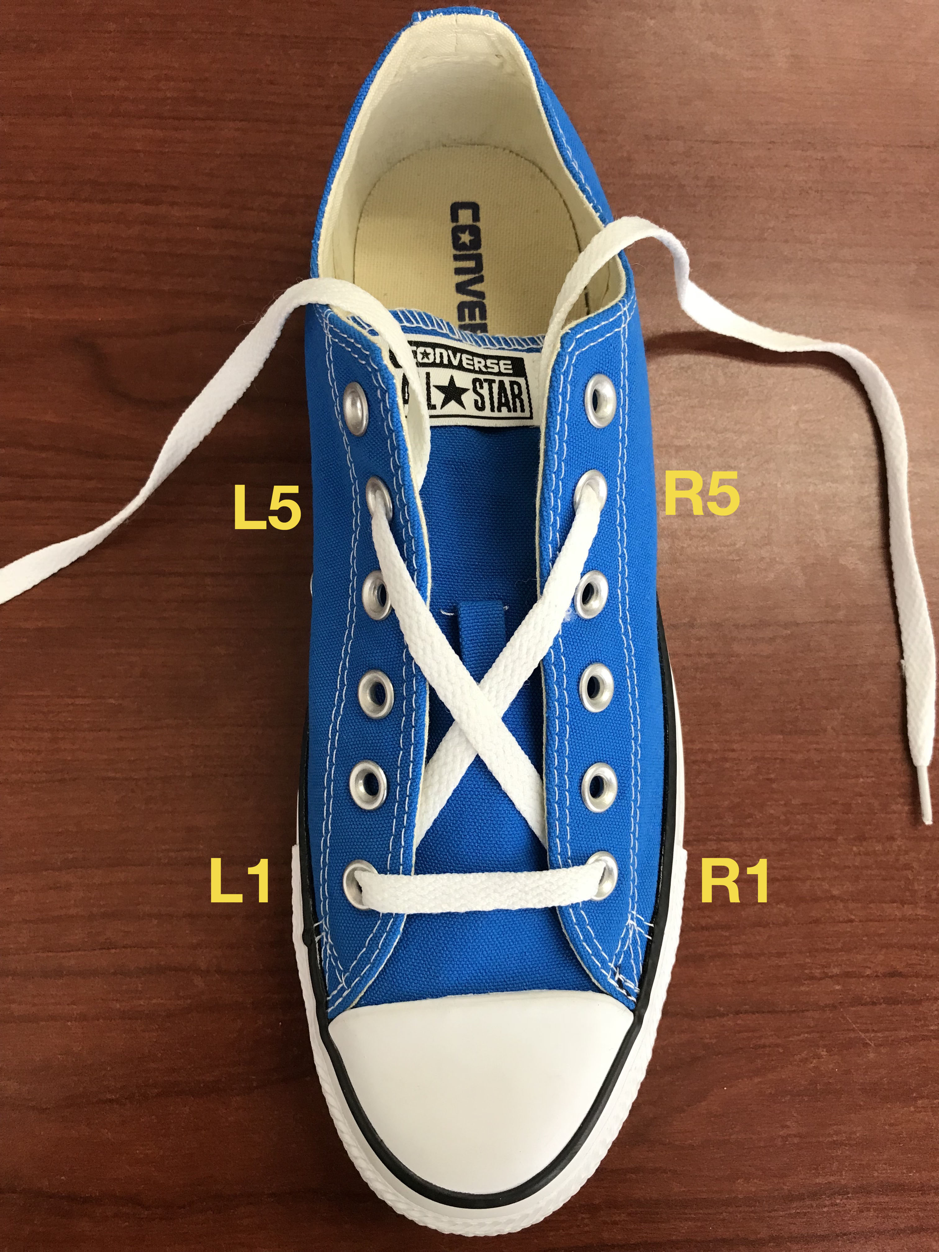 how to put shoelaces on converse