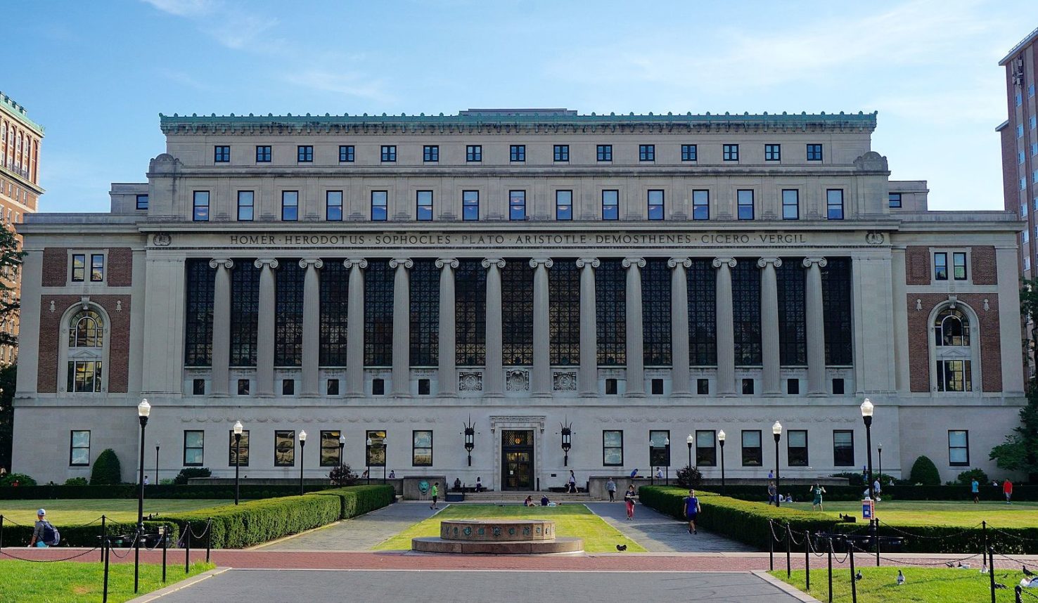 Columbia Student Government Votes to Hold Campus Referendum on Divestment